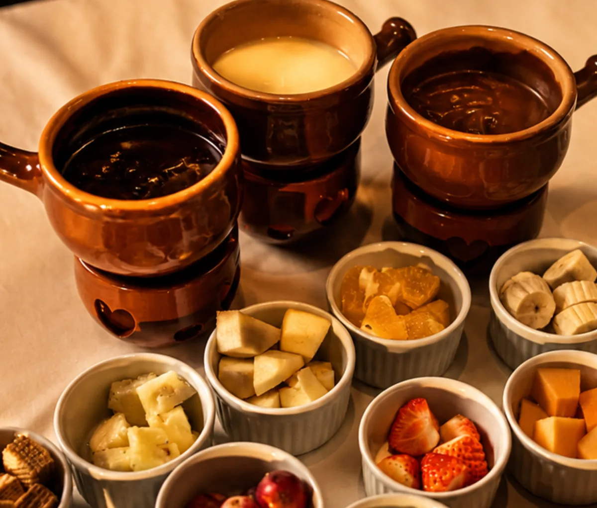 Fondue de chocolate com frutas